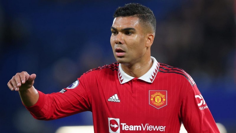 Số áo Casemiro tại MU là số mấy?